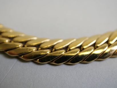 Gold curb chain 17 cm.
AC 10.44 g.