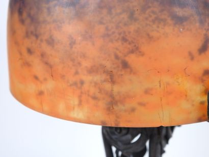 DAUM NANCY FRANCE.
Lampe champignon en verre...