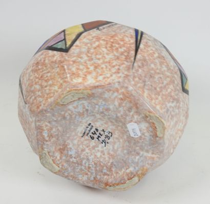 Antoine DUBOIS (1869-1949).
Vase en faïence...