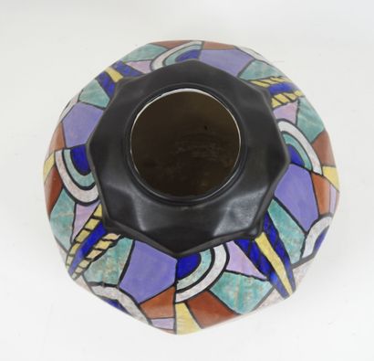 Antoine DUBOIS (1869-1949).
Vase en faïence...