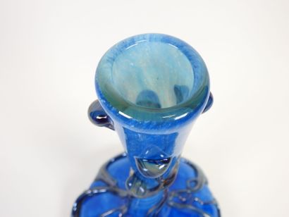 Michèle LOZORO (né en 1949).
Vase soliflore...