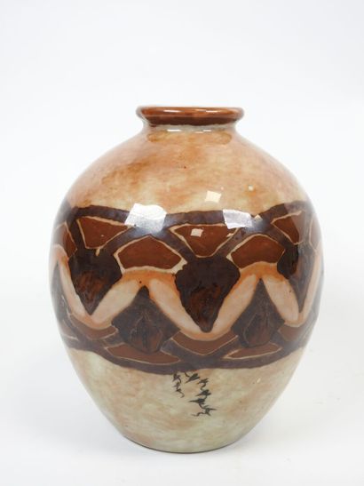 Camille THARAUD (1878-1956) à LIMOGES.
Vase...