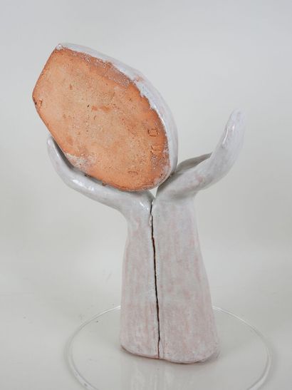 École XXe.
Visage dans les mains. 
Sculpture...