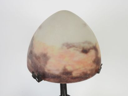 MULLER Frères à Lunéville.
Lampe champignon,...