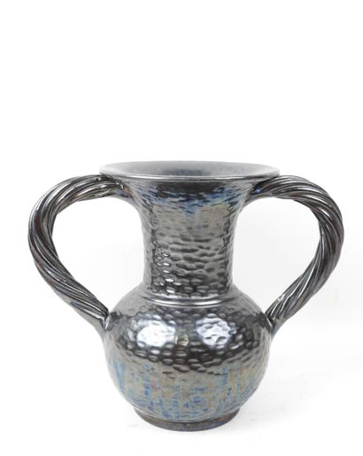 Blaise RUBINO à VALLAURIS.
Vase à deux anses...