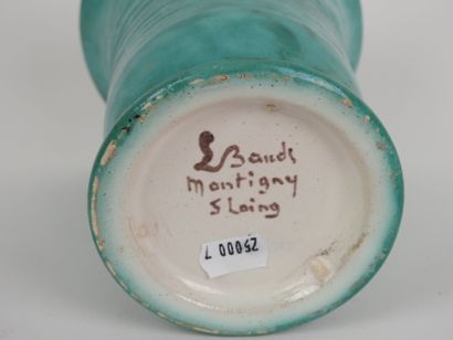 Louis BAUDE (1891-1970) à MONTIGNY-SUR-LOING.
Vase...