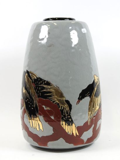 R. BLUET pour SAMARA.
Vase en céramique émaillée...