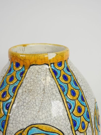 Charles CATTEAU (1880-1966) et BOCH-LA-LOUVIÈRE.
Vase...