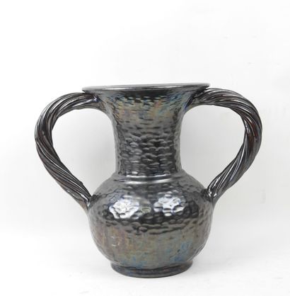 Blaise RUBINO à VALLAURIS.
Vase à deux anses...