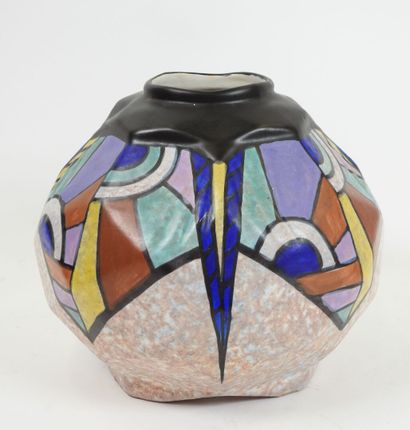 Antoine DUBOIS (1869-1949).
Vase en faïence...