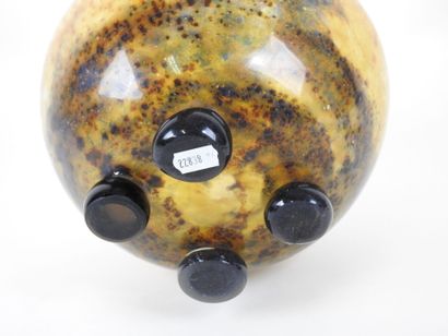 MULLER Frères à Lunéville.
Vase boule en...