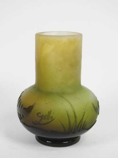 Émile GALLÉ (1846-1904).
Vase à panse globulaire...