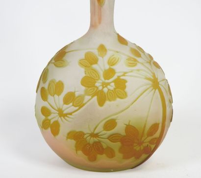 Émile GALLÉ (1846-1904).
Vase soliflore à...