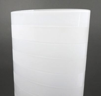 *Anne NILSSON pour IKEA.
Important vase en...