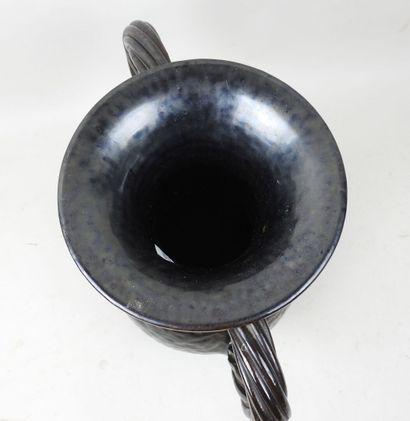 Blaise RUBINO à VALLAURIS.
Vase à deux anses...