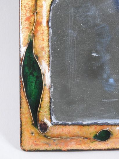 Petit miroir rectangulaire en cuivre émaillé...