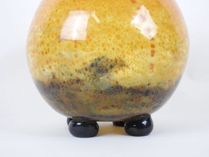 MULLER Frères à Lunéville.
Vase boule en...