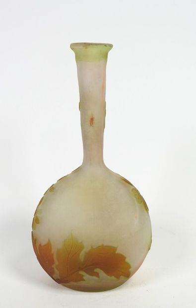 Émile GALLÉ (1846-1904).
Vase soliflore à...