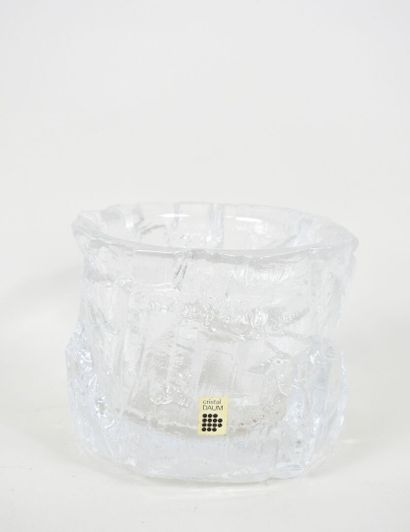 DAUM France.
Pot circulaire en cristal modèle...