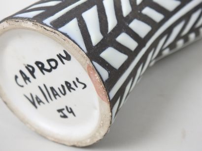Roger CAPRON (1922-2006) à VALLAURIS.
Vase...