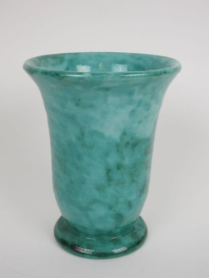 Louis BAUDE (1891-1970) à MONTIGNY-SUR-LOING.
Vase...