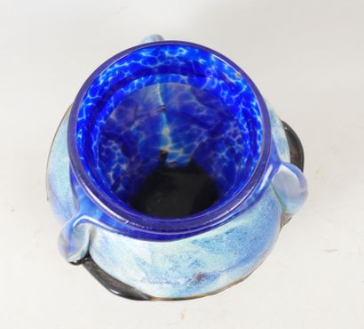 Jean-Claude NAVARO (1945-2015).
Vase en verre...