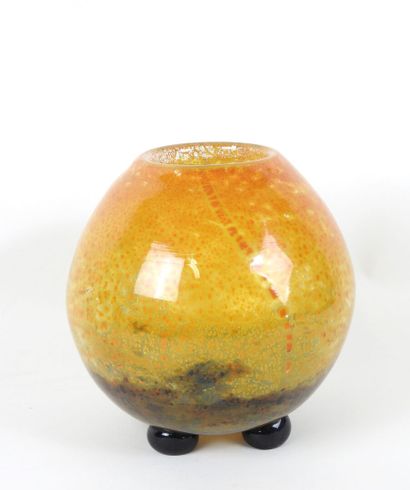MULLER Frères à Lunéville.
Vase boule en...