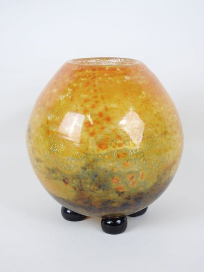 MULLER Frères à Lunéville.
Vase boule en...