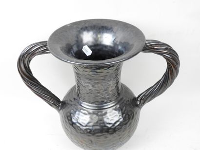 Blaise RUBINO à VALLAURIS.
Vase à deux anses...