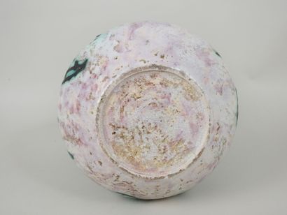 Vase en céramique de forme balustre avec...