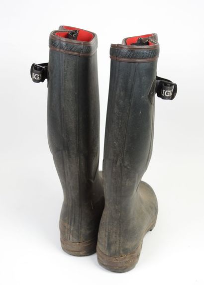 Paire de bottes AIGLE.
Taille 42.
(usure...