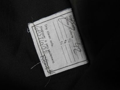GASTINE RENETTE.
Veste et knickers en laine.
Taille...