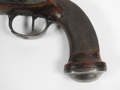 Pistolet à silex, canon à pans avec inscription...