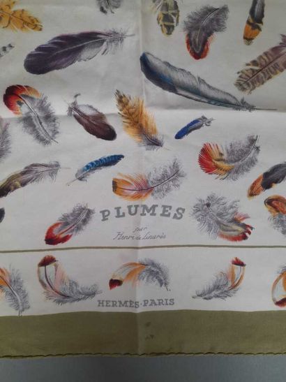 HERMES, PARIS
Carré en twill de soie modèle...