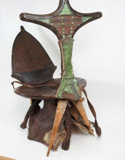 Selle pour dromadaire en bois, cuir et appliques...