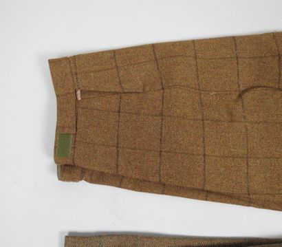 HOLLAND & HOLLAND.
Deux knickers de chasse...