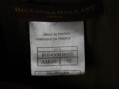HOLLAND & HOLLAND.
Veste en velours rouge...