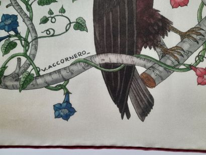 GUCCI.
Carré en twill de soie à décor d'oiseaux...
