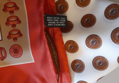 HOLLAND & HOLLAND, LONDON.
Carré en twill...