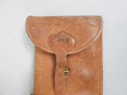 Housse de fusil en cuir, chiffrée 