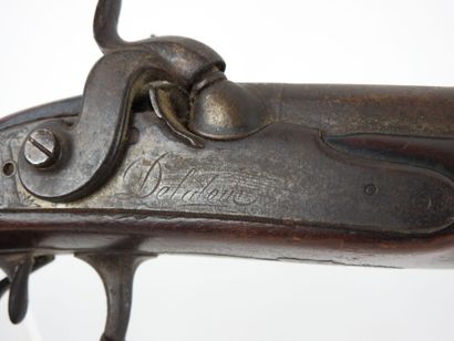 Fusil à chiens extérieurs à canons juxtaposés,...