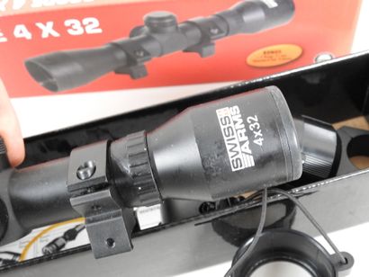 Lunette Scope 4 x 32 Swiss Arms.
Long.: 25...