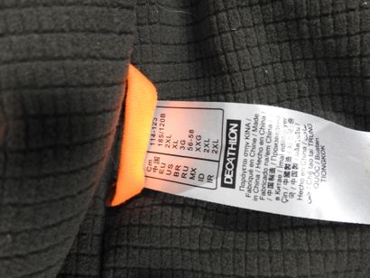 Manteau de chasse fluo DECATLHON taille ...