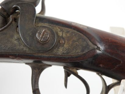 Fusil à chiens extérieurs à canons juxtaposés,...