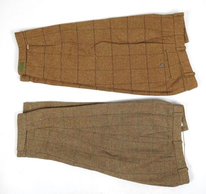 HOLLAND & HOLLAND.
Deux knickers de chasse...