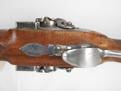 Fusil à silex à double canon en table bleui...