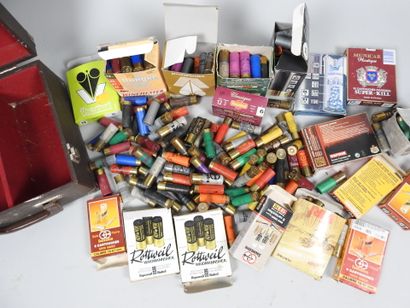 Lot de cartouches de chasse dont 20, 16 et...