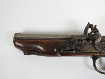 Pistolet à silex, canon à pans avec inscription...