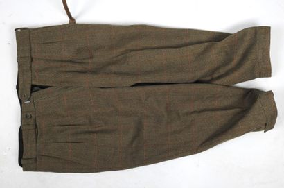 GASTINE RENETTE.
Veste et knickers en laine.
Taille...