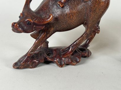 INDOCHINE, XXe.
Paire de sujets en bois sculpté...